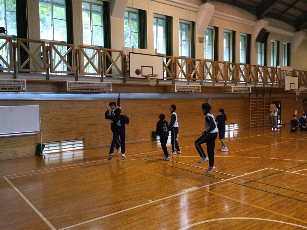 45678663-8A82-426A-85C0-2139EACA89D9_R