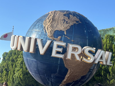 USJ 地球儀のモニュメント